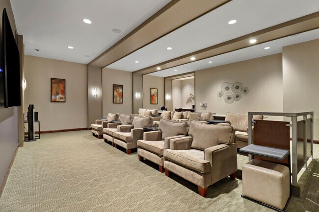 Building Photo - 255 N Addison Ave