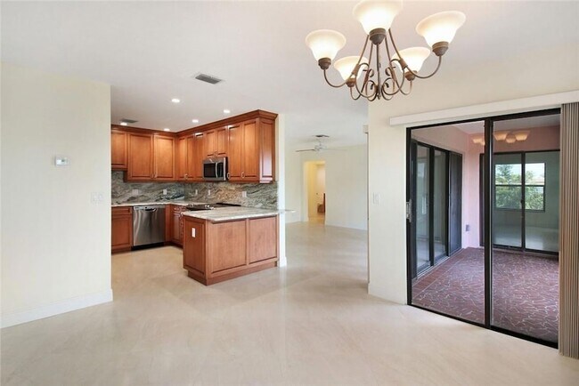 Building Photo - 4620 Bougainvilla Dr