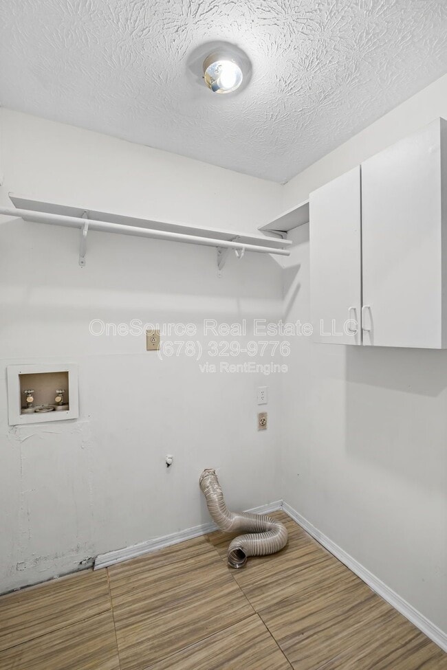 Building Photo - 1809 Augusta Dr