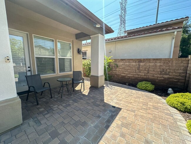 Building Photo - COMING SOON! 55+ Belcaro Community 2 Bedroom Single Story in Valencia!