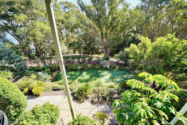 Building Photo - Exclusive Home in Gated Community!