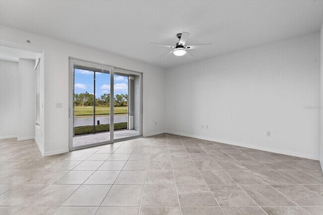 Building Photo - 12440 Wellen Golf St
