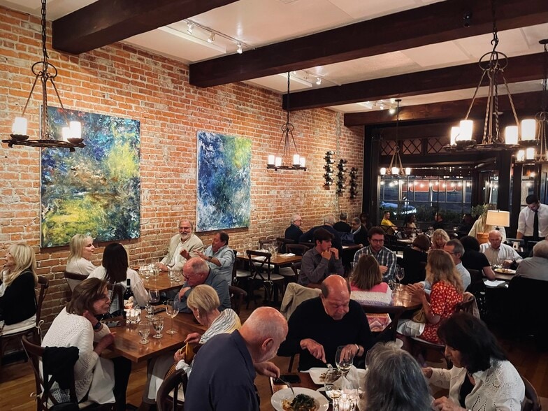 Osteria Vera - 11970 Montana Ave