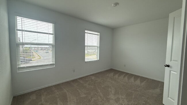 Building Photo - "Spacious 4-Bed Oasis with 2.5 Baths on Tiny Moons Way, Elgin - 2000 Sq Ft of Comfort!"  Back to ...