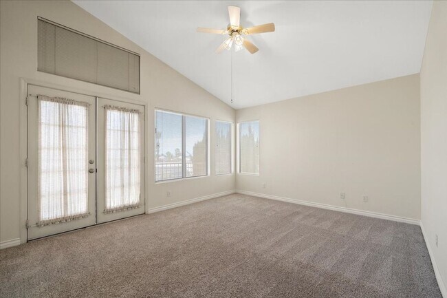 Building Photo - Spacious 4 Bd, 3 bth with in Summerlin with Beautiful Backyard and Bonus Space