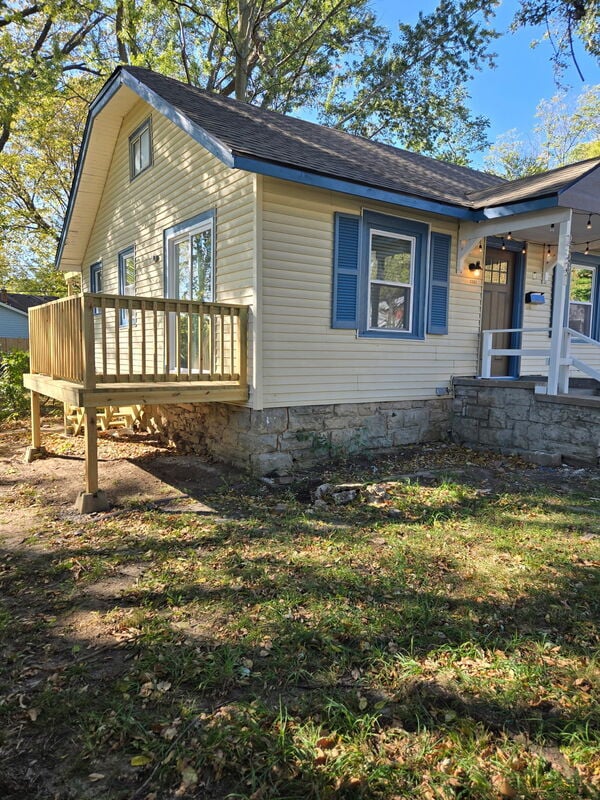 Building Photo - 2501 E 68th Terrace