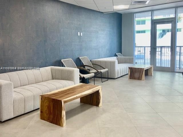 Building Photo - 1750 N Bayshore Dr