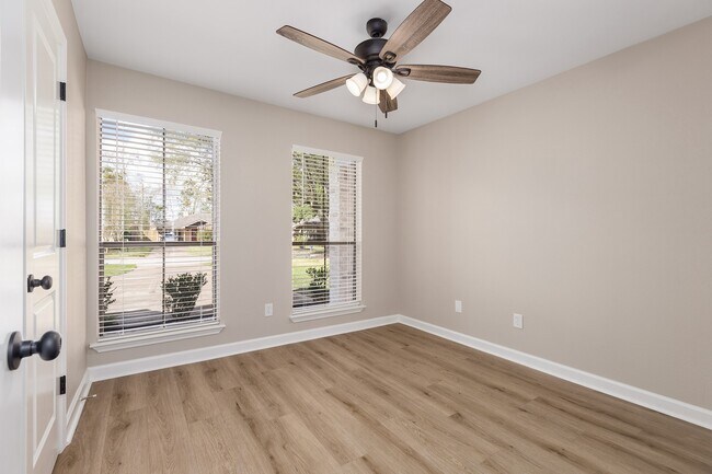 Building Photo - 2826 Creek Manor Dr