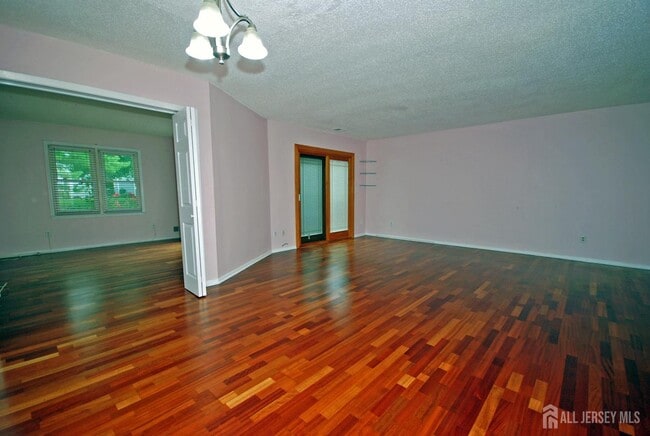 Building Photo - 9 Sandpiper Dr