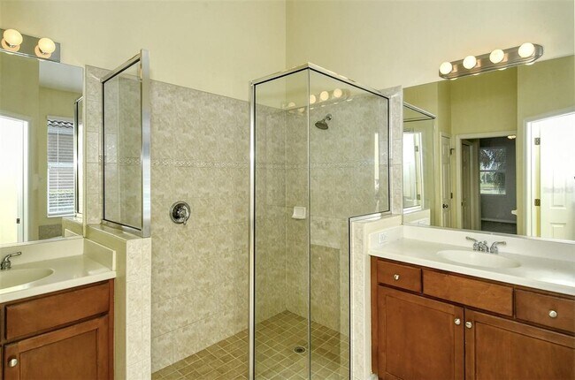 Building Photo - 6344 Rookery Cir