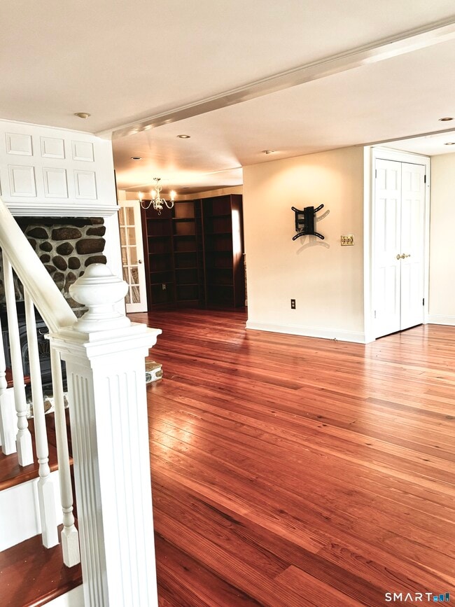 Building Photo - 22 Hillside Ave