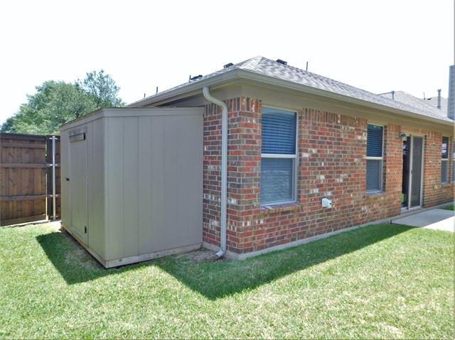 Building Photo - 4502 Baytree Ave