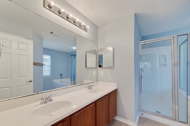 Building Photo - 3218 Pearl Bluff Ln