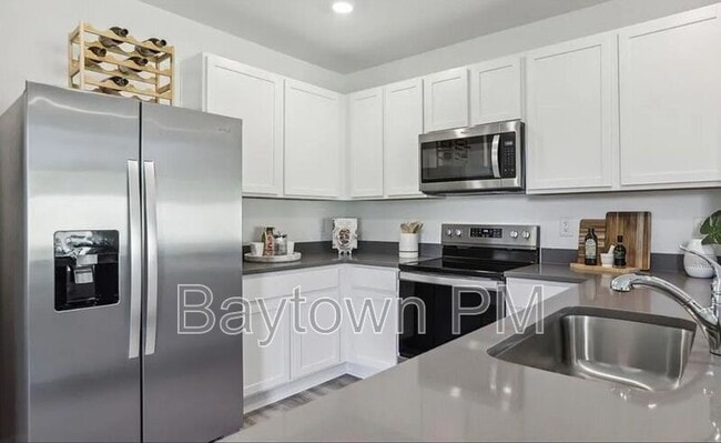 Building Photo - 32528 Weathered Oak Dr