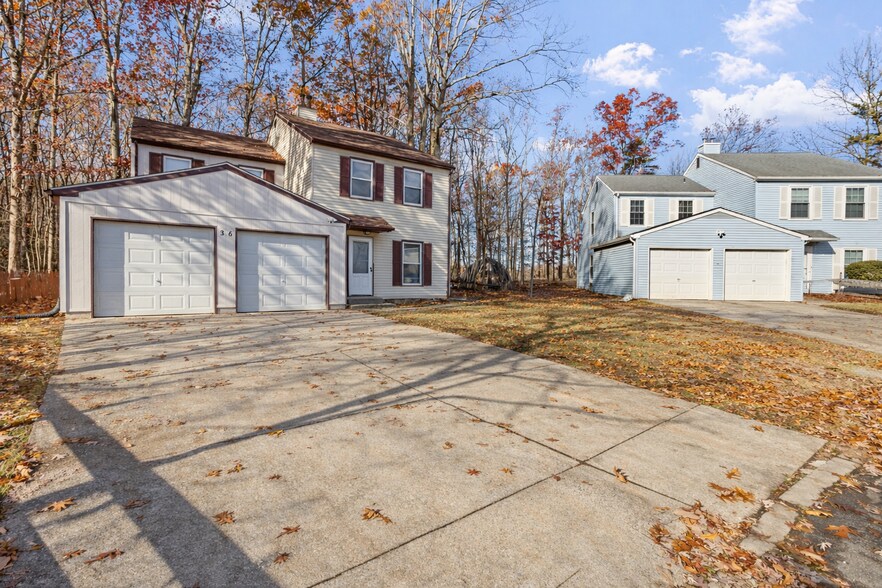 Building Photo - 36 Maynard Dr