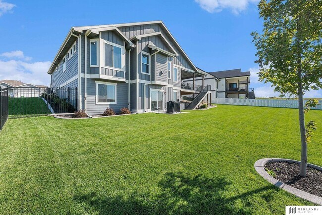 Building Photo - 11976 S 118th Ave