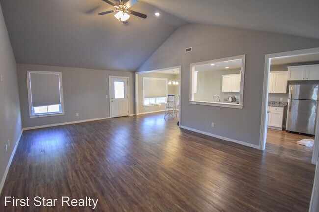 Building Photo - 4 br, 2 bath House - 760 Captain Marshall ...