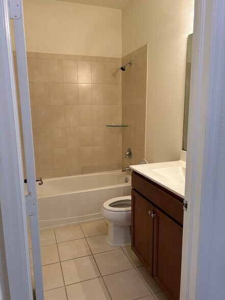 Building Photo - 9332 W 33rd Ln