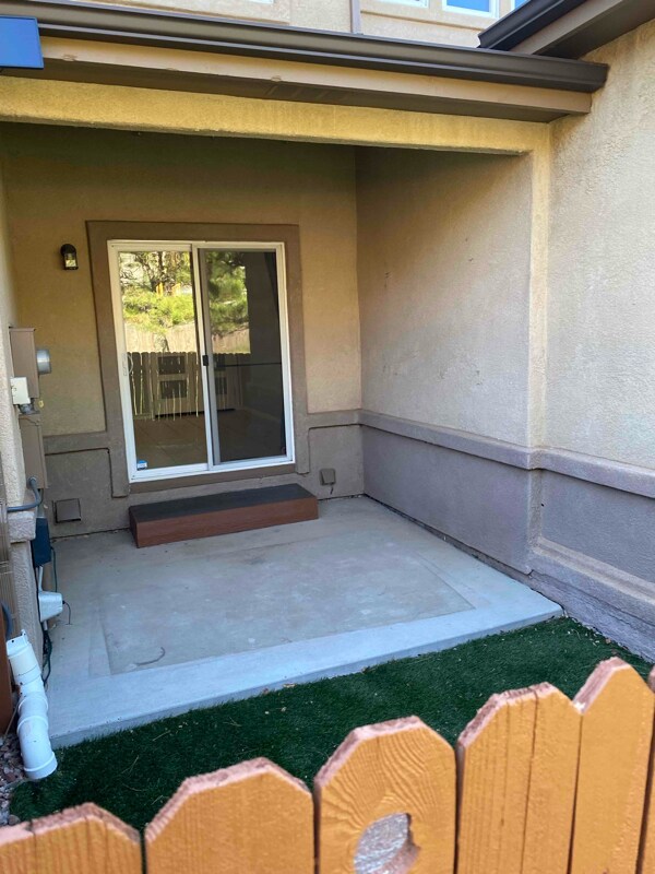 Building Photo - 2118 Alpine Shadows View