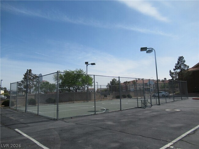 Building Photo - 2120 Ramrod Ave