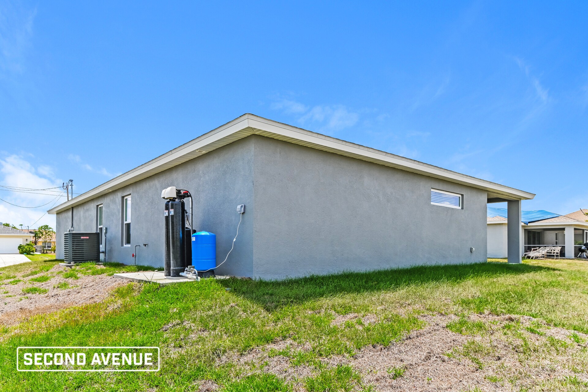Building Photo - 1511 NE 34th St