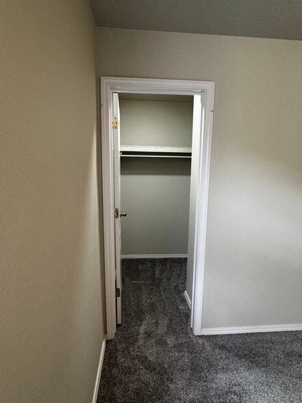 Building Photo - 172 W Tehuti Ct