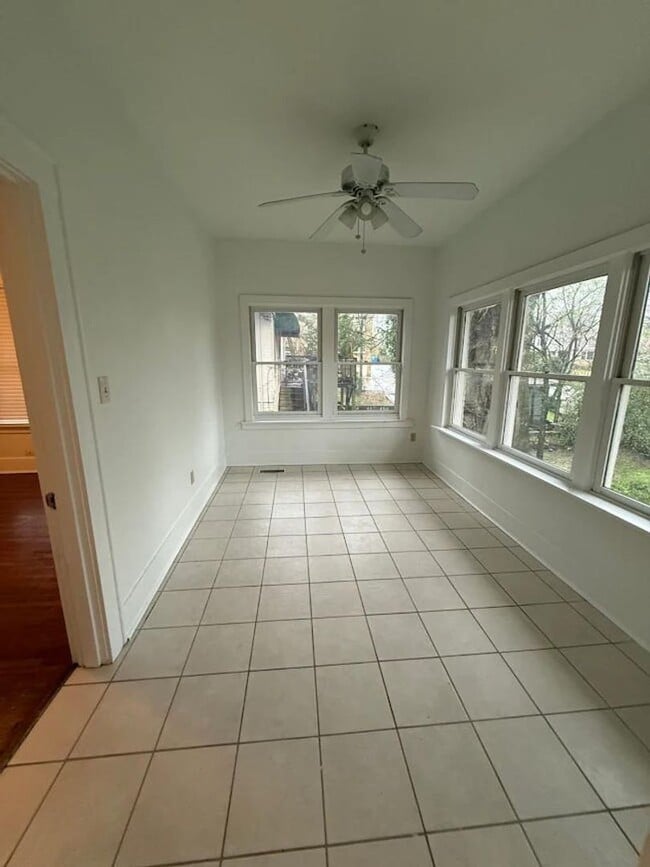 Building Photo - Charming Hillcrest 2-Bed Home with Modern Upgrades & Sunlit Living Spaces