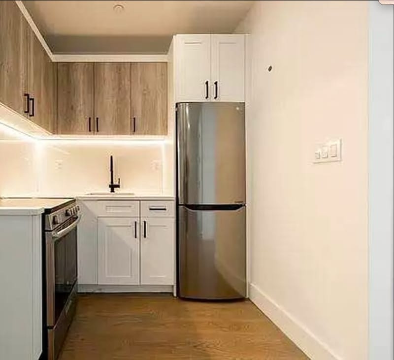 Building Photo - 282-E32 E 32nd St