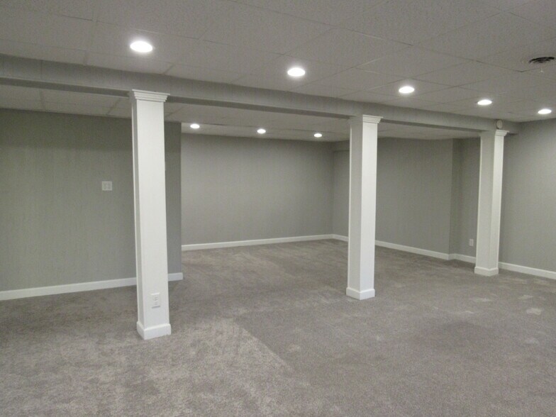 Building Photo - 5213 12th Ave