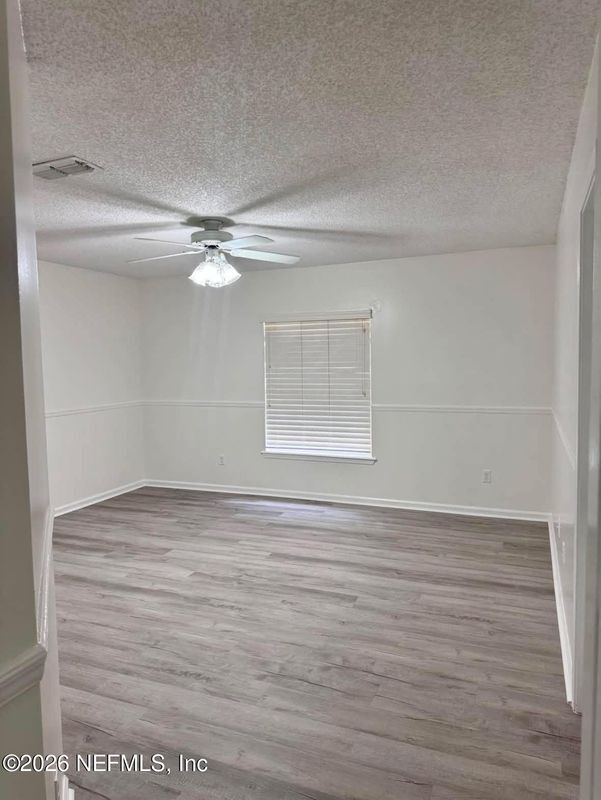 Building Photo - 8250 Lakemont Dr