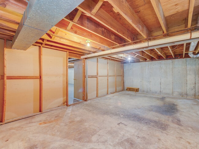 Building Photo - 3316 Brookmeade Dr