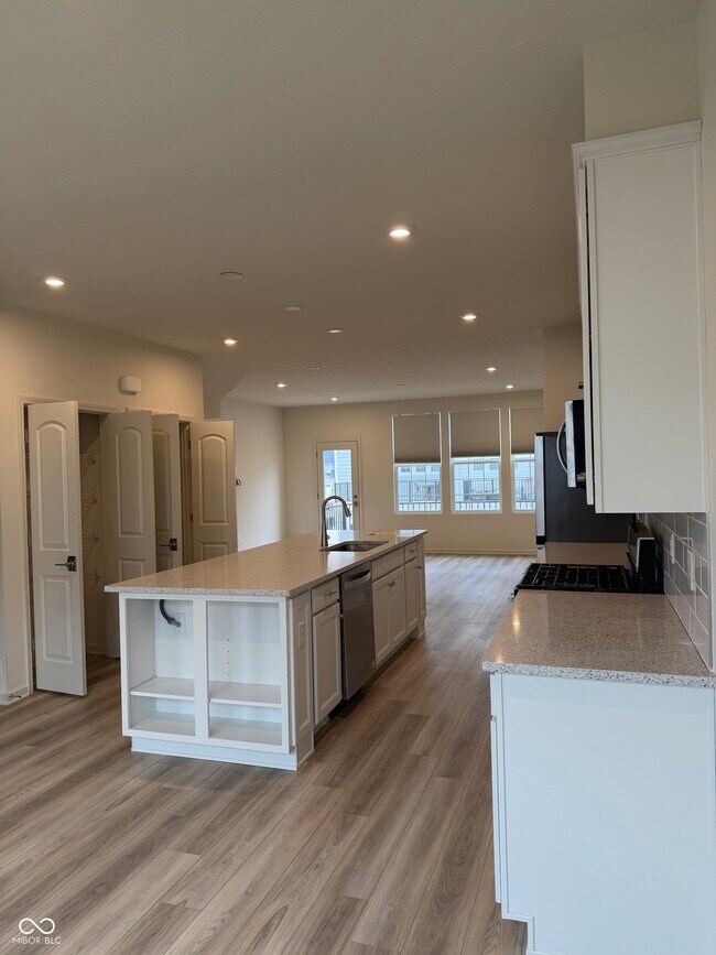 Building Photo - 14517 Pomona Ln