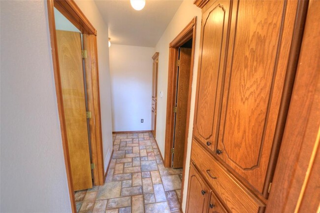 Building Photo - 3117 SW 125th St