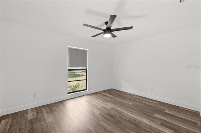 Building Photo - 11218 Creek View Dr