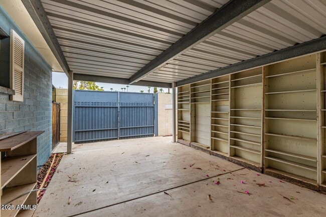 Building Photo - 7340 N 7th Ave