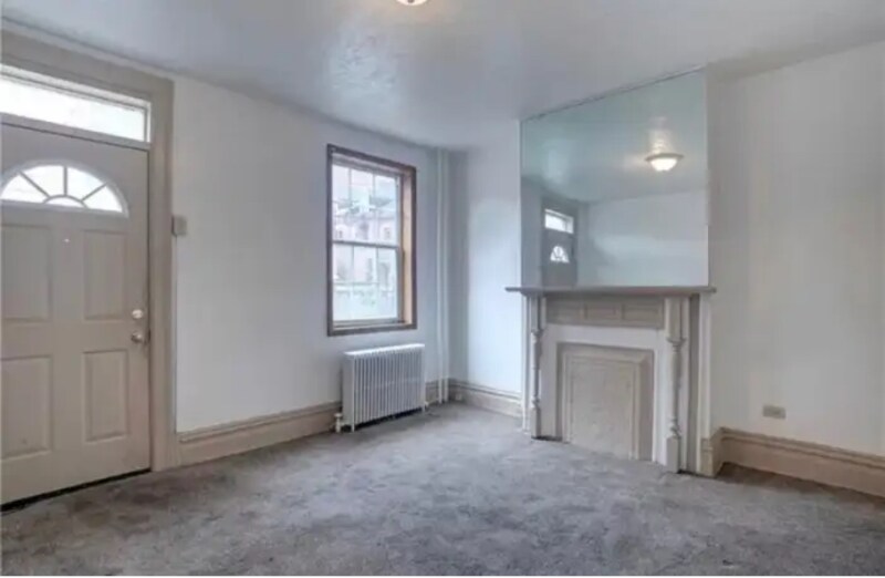 Building Photo - 4637 Plummer St