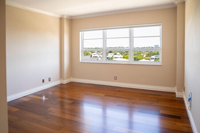 Building Photo - 2500 E Las Olas Blvd