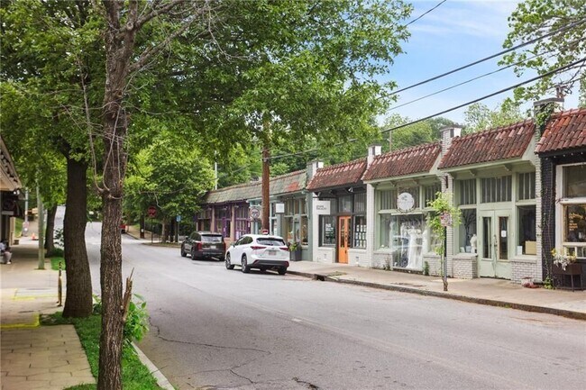 Building Photo - 1672 DeKalb Ave NE