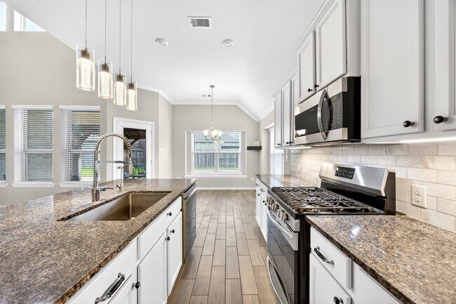 Building Photo - 20126 Matador Ridge Dr