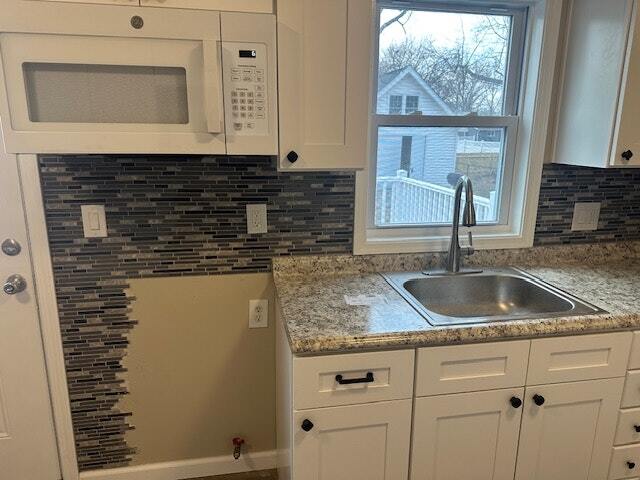 Building Photo - 3810 E 365th St