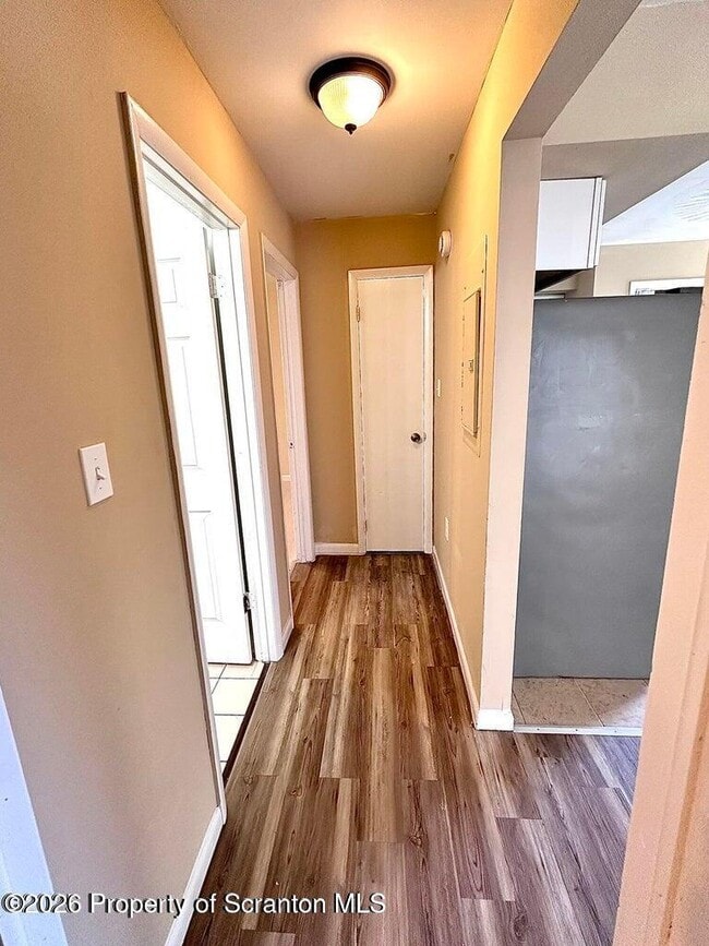 Building Photo - 1213 Lori Dr