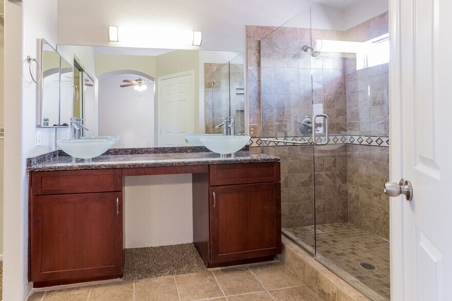 Building Photo - 1205 Spring Breeze Cir