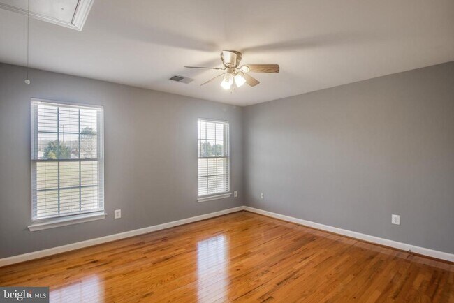 Building Photo - 15309 Lions Den Rd