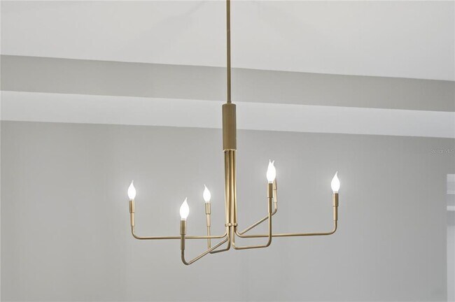 Building Photo - 845 Snell Isle Blvd NE