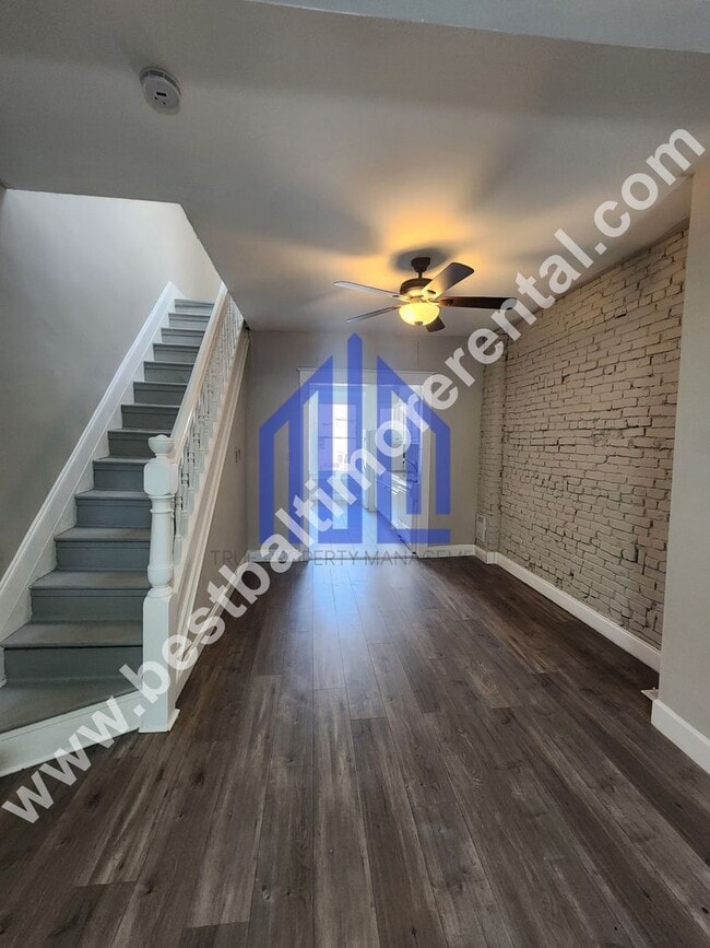 Building Photo - Spacious 3 Bedroom in East Baltimore