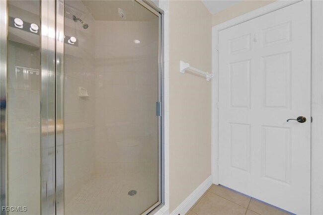 Building Photo - 2745 First St