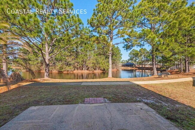 Building Photo - 9756 Seafarers Way-