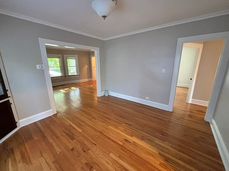 Building Photo - 1305 Hathaway Ave