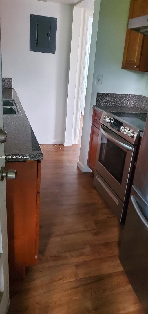 Building Photo - 4103 Riverside Dr