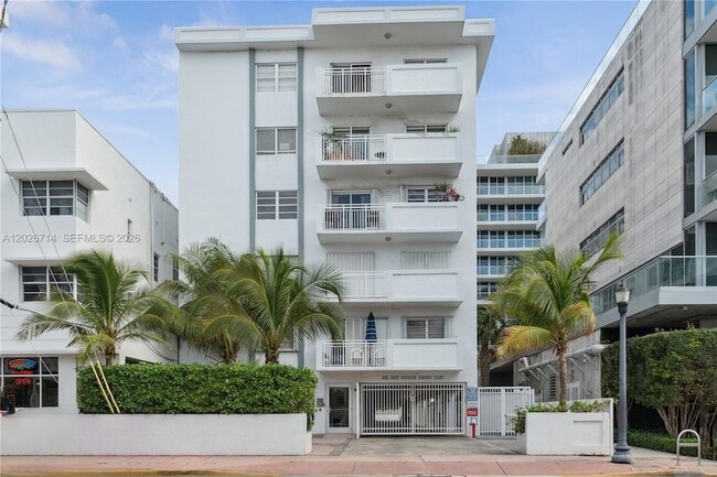 Building Photo - 325 Ocean Dr